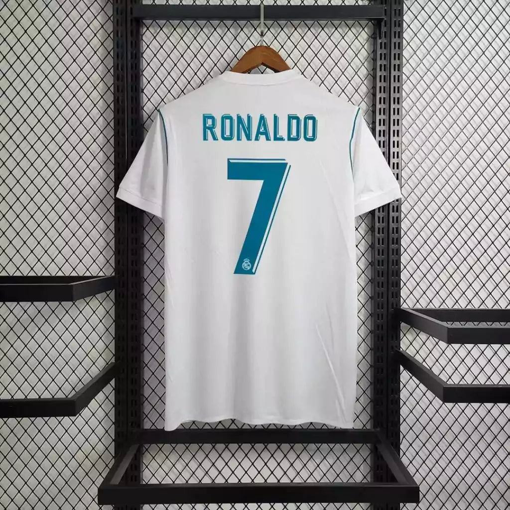 Real Madrid 2017-18 Local