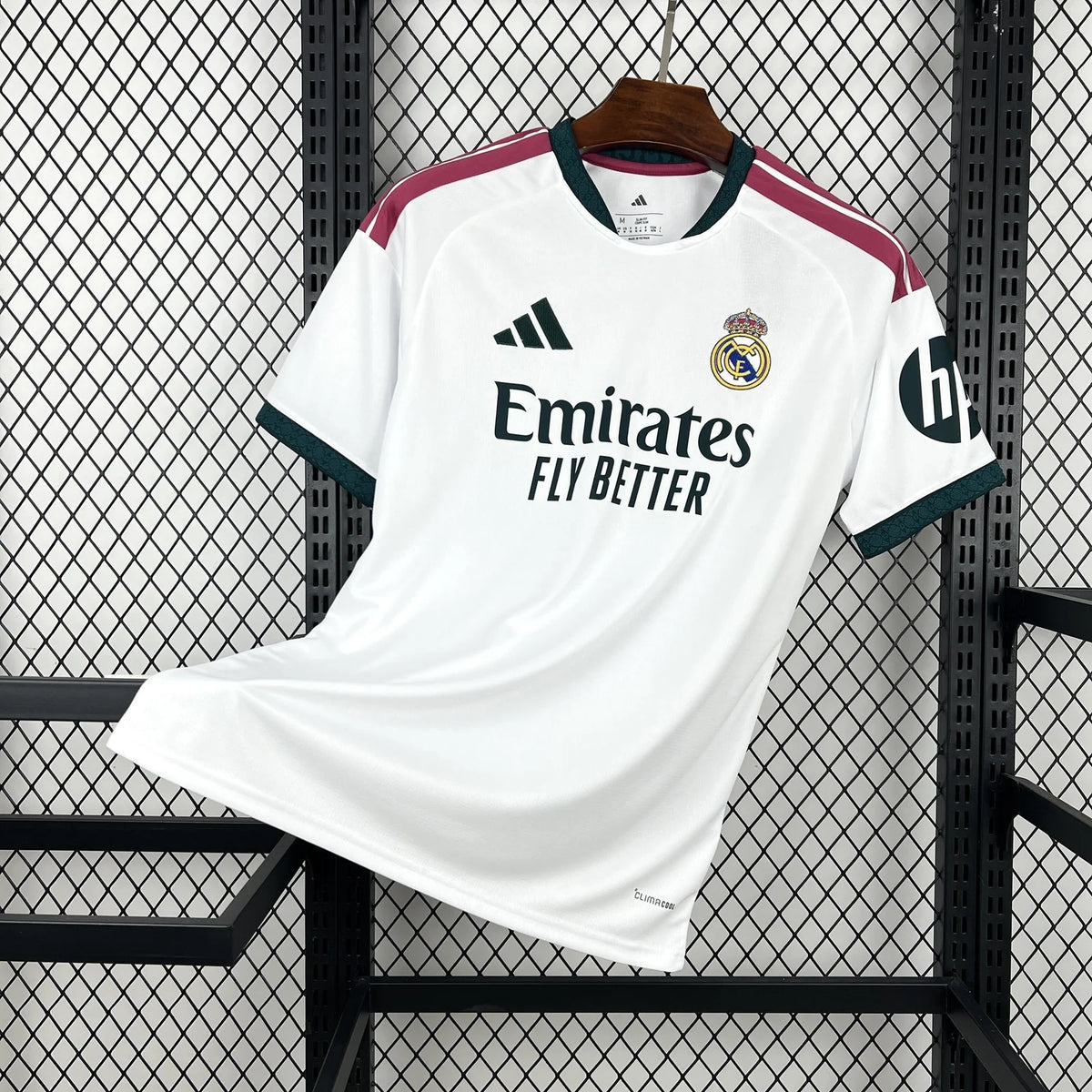 Real Madrid 2026/27 – Local